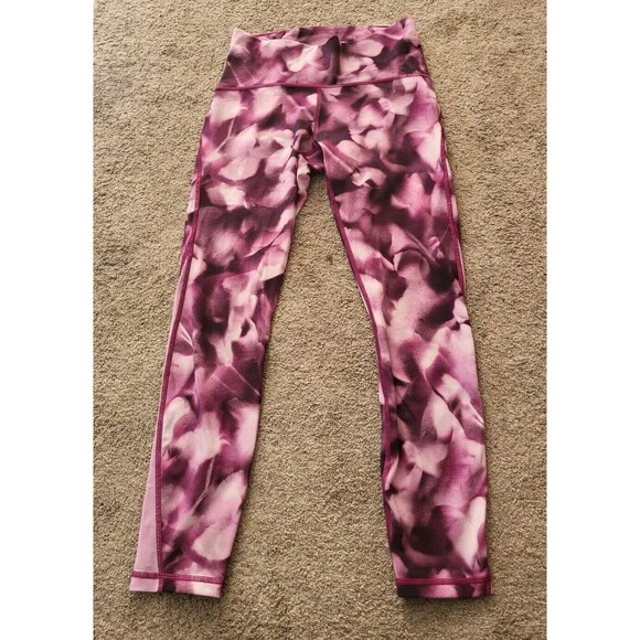 Lululemon Wunder Under Purple Abstract Flower Print High rise 7/8 legging Size 6 - Picture 1 of 9